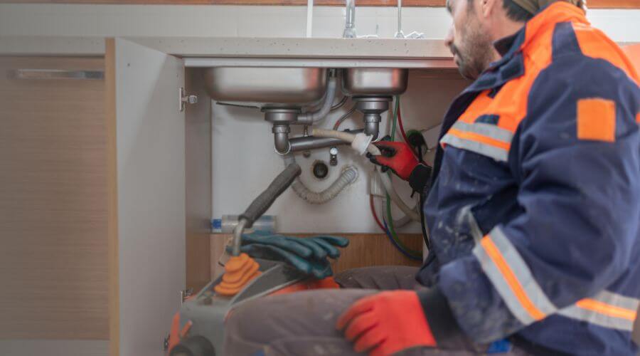 Expert burst pipe repair services in Walford, IA